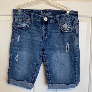 ARIYA Jeans Jean Shorts Size 15/16 Plus